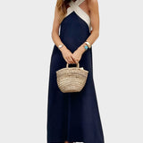 Κομψό Φόρεμα με Ανοιχτή Πλάτη και Μοντέρνο Σταυρωτό Λαιμό