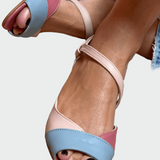 Πέδιλα με χρωματιστές λεπτομέρειες