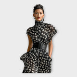 Μακρύ φόρεμα με εκλεπτυσμένη και διαχρονική αισθητική