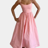 Φόρεμα με Φαρδιά και Απαλή Σατινέ Γραμμή