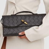 Τσάντα Clutch Melanie με Λεπτομέρεια Χρυσού Κόμπου