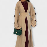 Στυλάτο Καρντιγκάν και Φόρεμα σε Συνδυασμό με Ριγέ Διακόσμηση