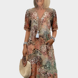 Αέρινο Φόρεμα με Καλοκαιρινό Μοτίβο και V Ντεκολτέ