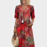 Αέρινο Φόρεμα με Καλοκαιρινό Μοτίβο και V Ντεκολτέ