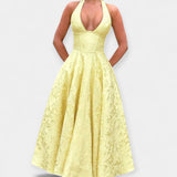 Μίντι Φόρεμα με Ανοιχτή Πλάτη και Κορσέ Σχεδίαση