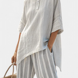 Σύνολο Daisy με Ασύμμετρη Μπλούζα και Ριγέ Παντελόνι για Μοντέρνο και Κομψό Στυλ