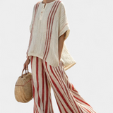 Συγκλονιστικό Κοστούμι Δύο Τεμαχίων Daisy με Κόκκινες Ρίγες σε Φυσική Υφή