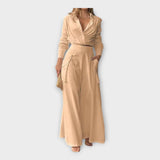 Σετ με διαχρονική κομψότητα και minimal αισθητική