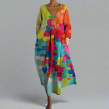 Πολυτελές φόρεμα με V-ντεκολτέ από υλικό υψηλής ποιότητας