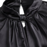 Σοφιστικέ Λευκή Σατέν Μπλούζα με Σύγχρονο Κόψιμο Λαιμού