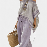 Σαλονάκι από μπαμπού με ρίγες, με ανοιχτούς ώμους και φαρδιά παντελόνια για ένα κομψό και φρέσκο στυλ