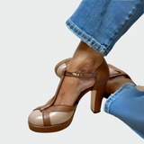 Γόβες με λουράκι σε σχήμα Τ