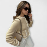 Κλασική ζακέτα με διακοσμητικές τσέπες