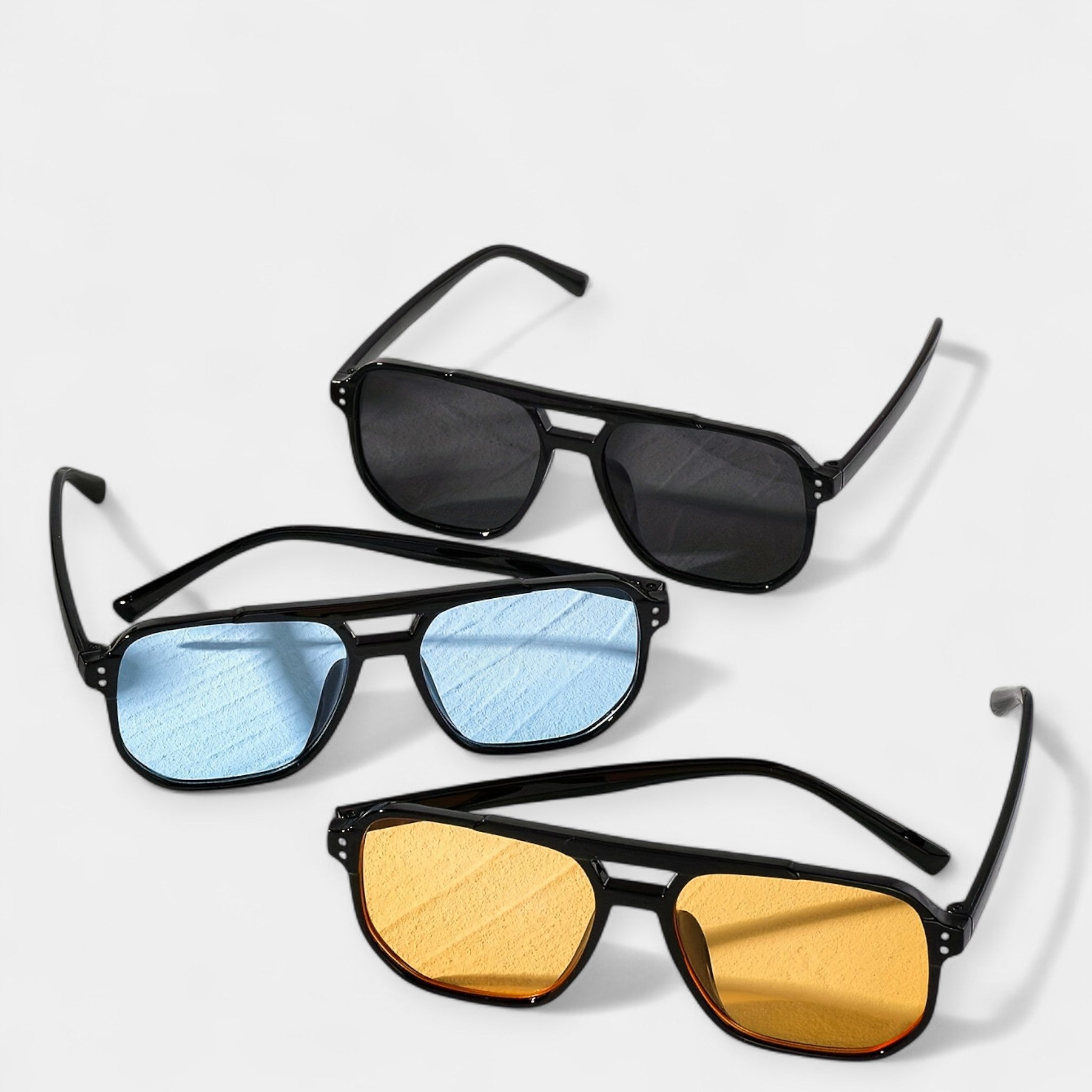 Τετράγωνα Γυαλιά με Ριβέτα