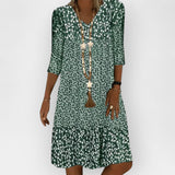 Ελαφρύ Φόρεμα με Στυλάτη Σχεδίαση