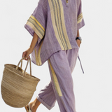 Σετ από λινό μπαμπού με μαγευτική λεβάντα και λεπτομέρειες σε κίτρινη ρίγα