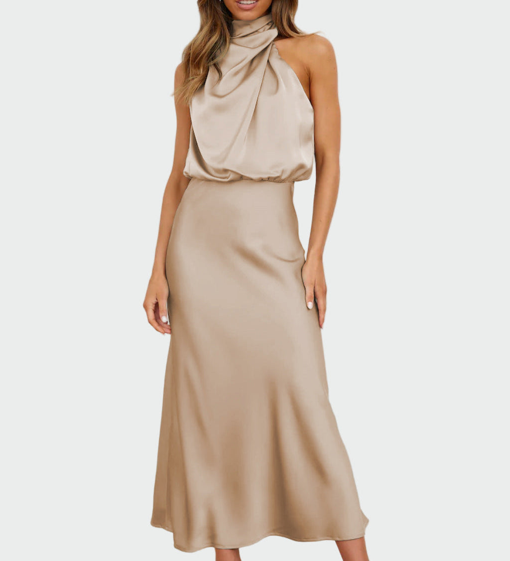 Κομψό Φόρεμα με Ανοιχτή Πλάτη