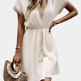 Ρομαντικό Boho Φόρεμα με Ζώνη και Ντεκολτέ V