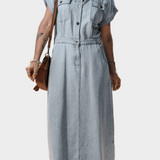 Τζιν φόρεμα με κομψά κοντά μανίκια νυχτερίδας